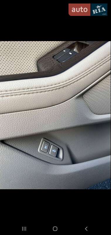Седан Kia Optima 2012 в Львове
