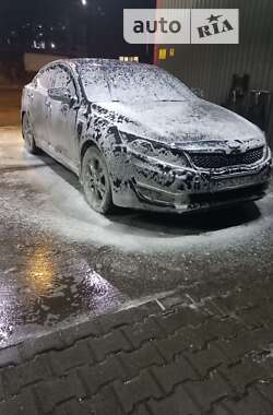 Седан Kia Optima 2012 в Хмельницком