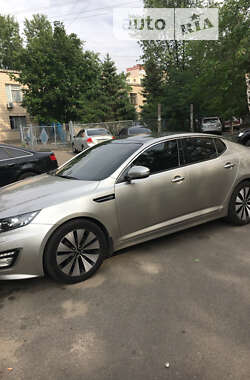 Седан Kia Optima 2012 в Києві