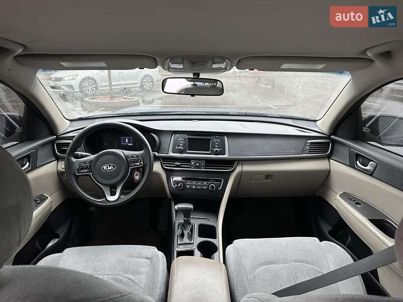 Седан Kia Optima 2015 в Киеве