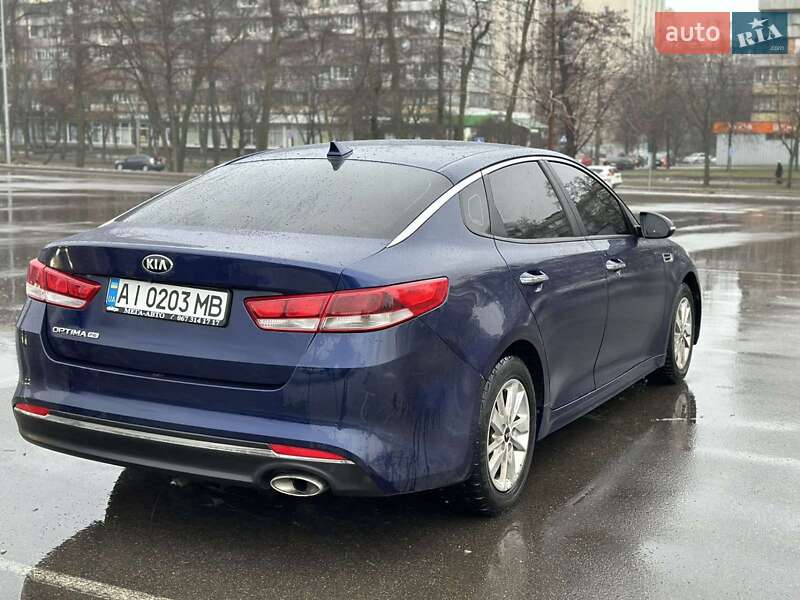 Седан Kia Optima 2015 в Киеве