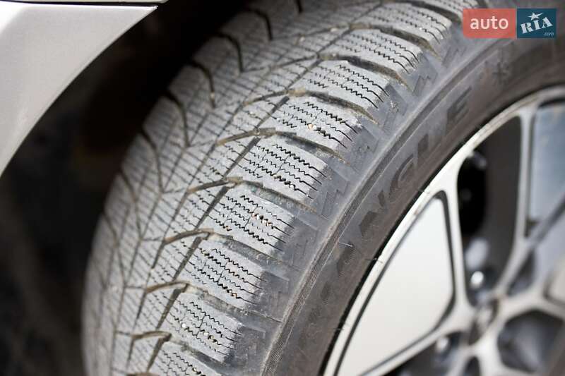 Седан Kia Optima 2013 в Киеве