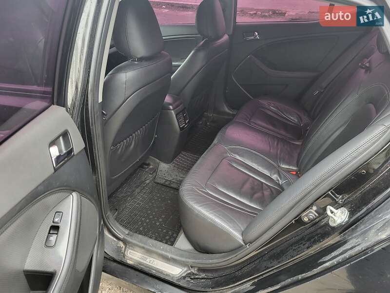 Седан Kia Optima 2012 в Белой Церкви