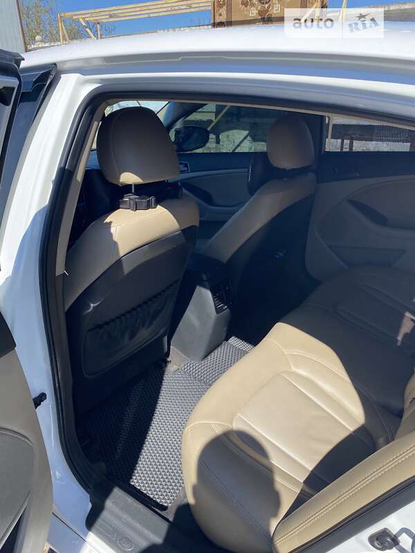 Седан Kia Optima 2010 в Мерефа фото 16 Седан Kia Optima 2010 в Мерефа