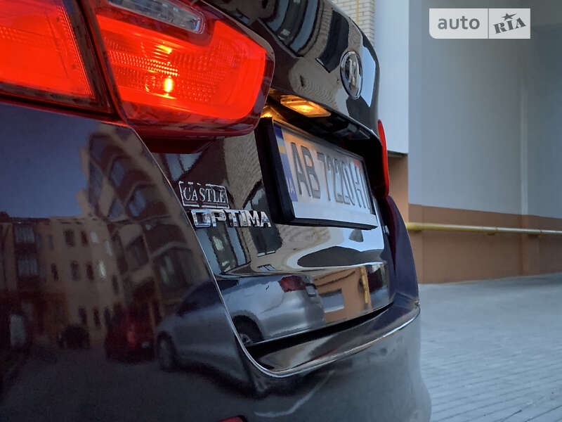 Седан Kia Optima 2015 в Виннице