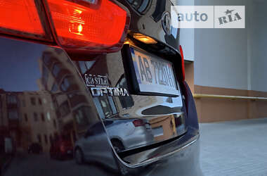 Седан Kia Optima 2015 в 