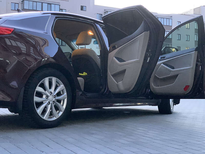 Седан Kia Optima 2015 в Виннице