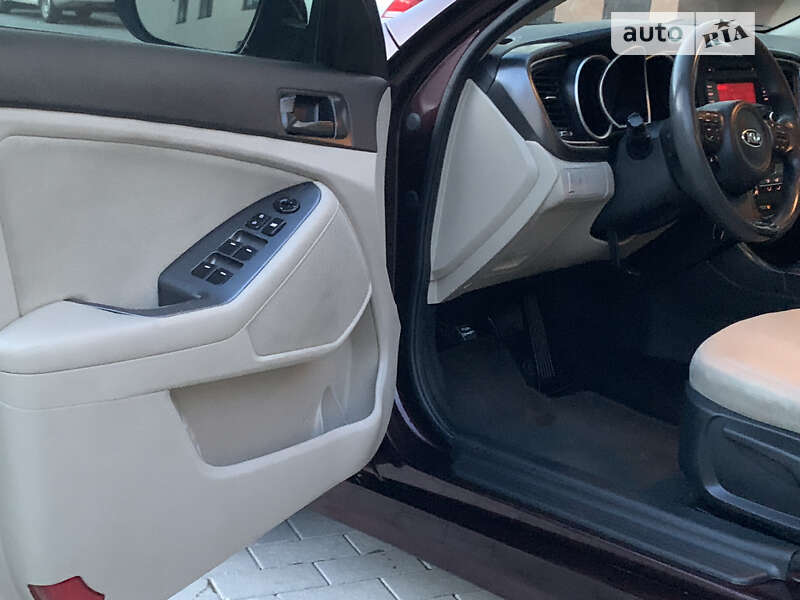 Седан Kia Optima 2015 в Виннице