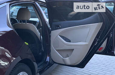Седан Kia Optima 2015 в 