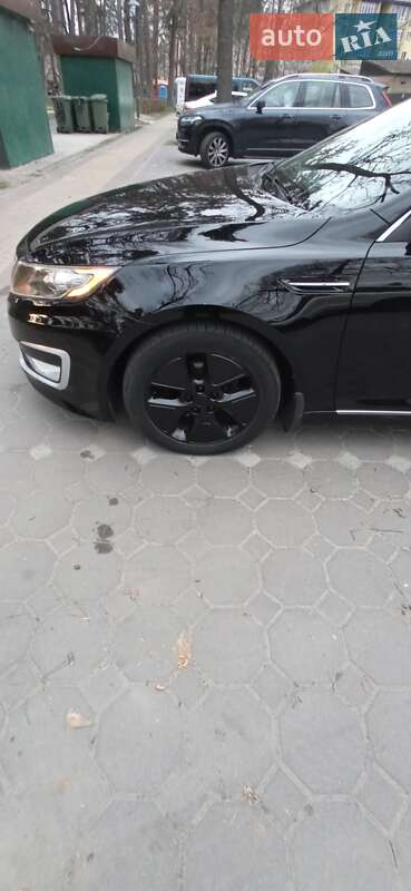 Седан Kia Optima 2012 в Києві