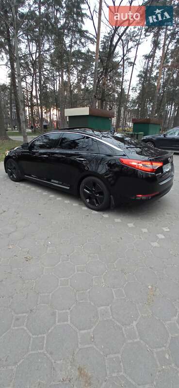 Седан Kia Optima 2012 в Києві