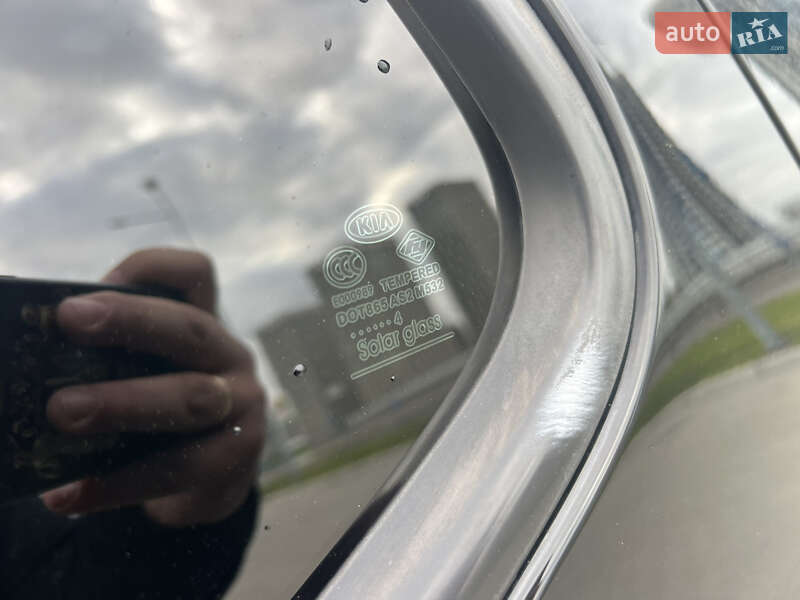 Седан Kia Optima 2014 в Києві фото 12 Седан Kia Optima 2014 в Києві