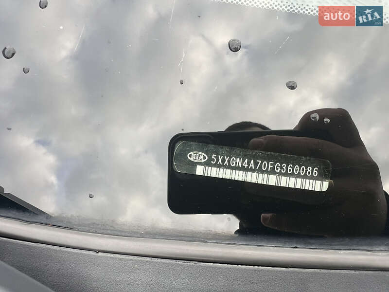 Седан Kia Optima 2014 в Киеве