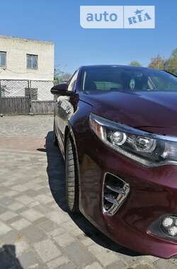 Седан Kia Optima 2016 в Ровно