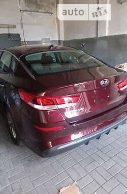 Седан Kia Optima 2020 в Днепре