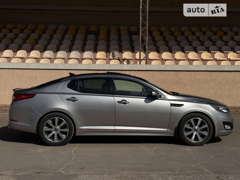 Седан Kia Optima 2013 в Одесі