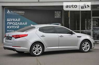 Седан Kia Optima 2012 в Харкові