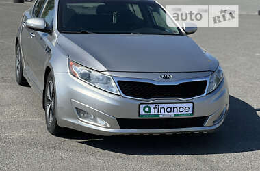 Седан Kia Optima 2013 в Киеве