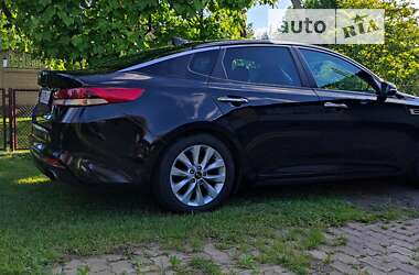 Седан Kia Optima 2016 в Ровно