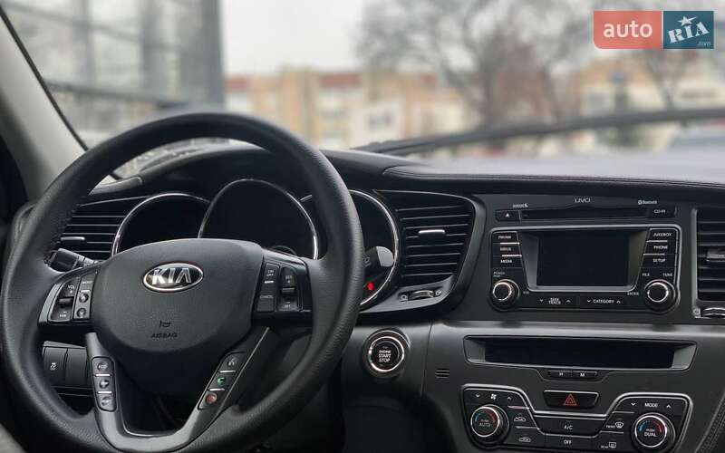 Седан Kia Optima 2012 в Белой Церкви