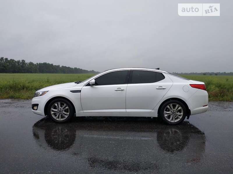 Седан Kia Optima 2011 в Запорожье
