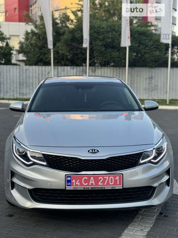 Седан Kia Optima 2019 в Киеве