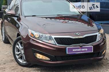 Седан Kia Optima 2012 в Киеве