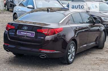 Седан Kia Optima 2012 в Киеве