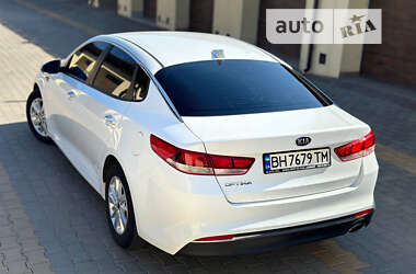 Седан Kia Optima 2016 в Ізмаїлі