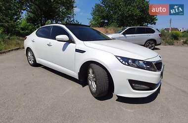 Седан Kia Optima 2013 в Днепре