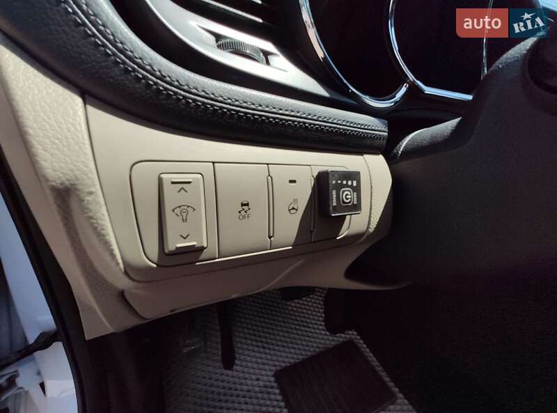 Седан Kia Optima 2013 в Днепре