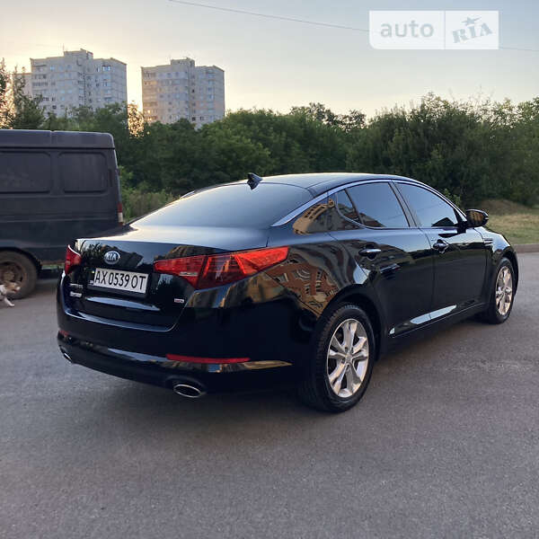 Седан Kia Optima 2013 в Харкові