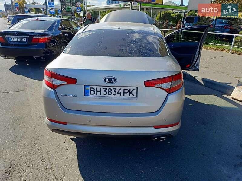 Седан Kia Optima 2011 в Одессе