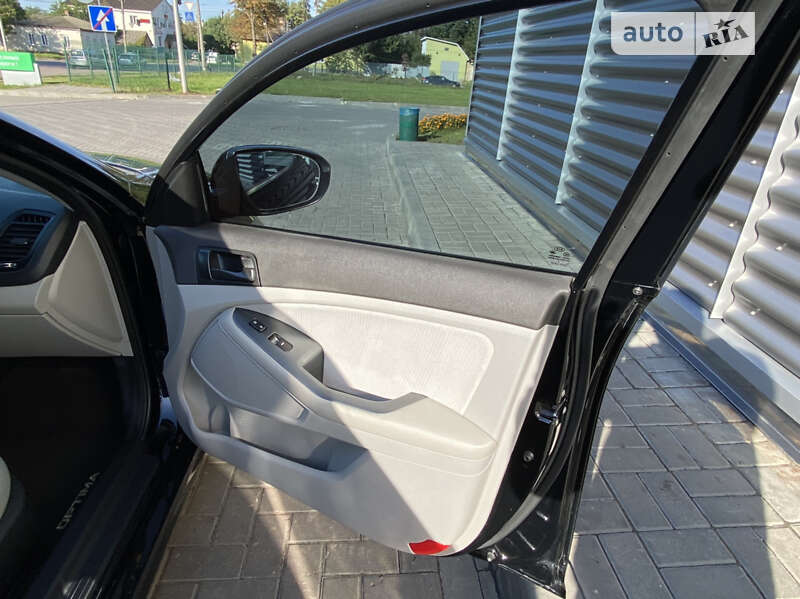 Седан Kia Optima 2014 в Прилуках фото 18 Седан Kia Optima 2014 в Прилуках