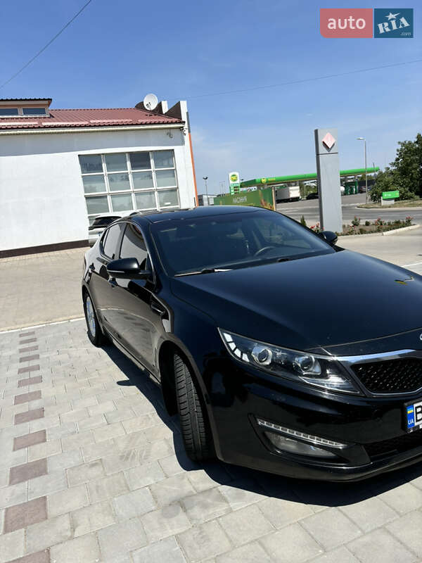 Седан Kia Optima 2011 в Вознесенську