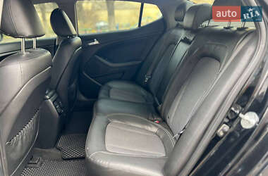 Седан Kia Optima 2011 в Вознесенську