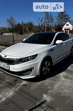 Седан Kia Optima 2012 в Новояворовске