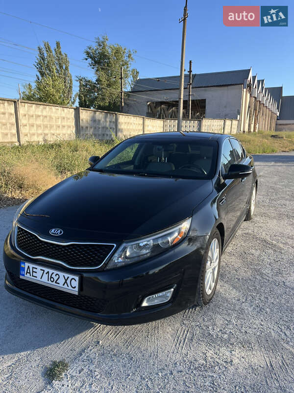 Седан Kia Optima 2014 в Кривом Роге