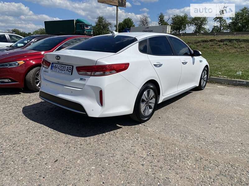 Седан Kia Optima 2017 в Одессе