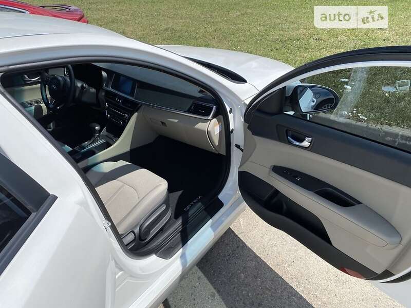 Седан Kia Optima 2017 в Одессе