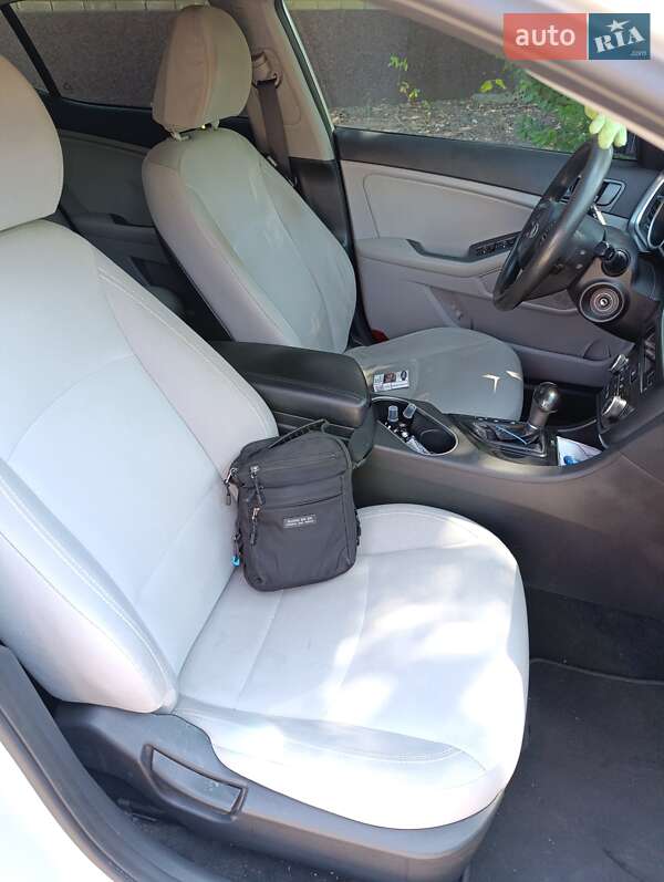 Седан Kia Optima 2014 в Миколаєві