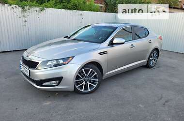 Седан Kia Optima 2013 в Богуславе