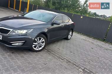 Седан Kia Optima 2012 в Хмельницком