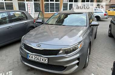 Седан Kia Optima 2018 в Ужгороді