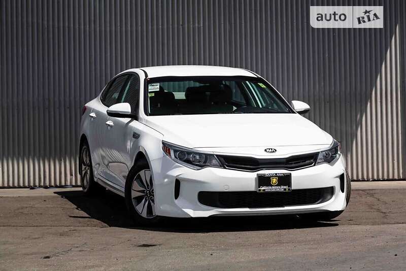 Седан Kia Optima 2017 в Львове
