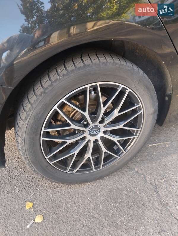 Седан Kia Optima 2014 в Житомире