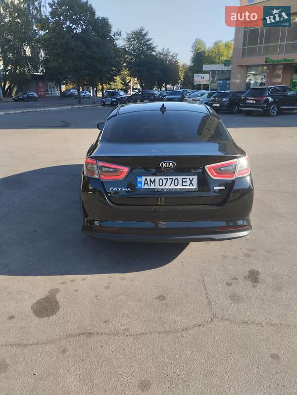Седан Kia Optima 2014 в Житомире