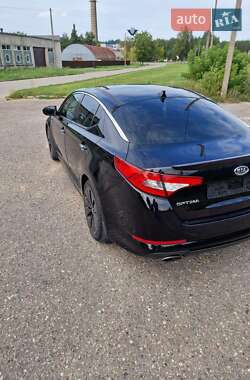 Седан Kia Optima 2012 в Ивано-Франково