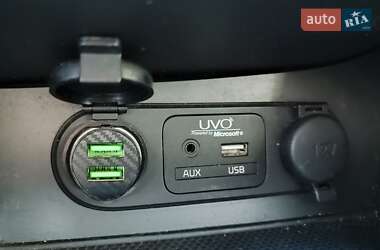 Седан Kia Optima 2015 в Киеве
