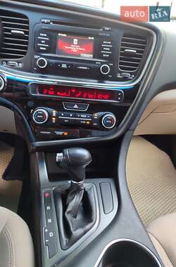 Седан Kia Optima 2015 в Киеве